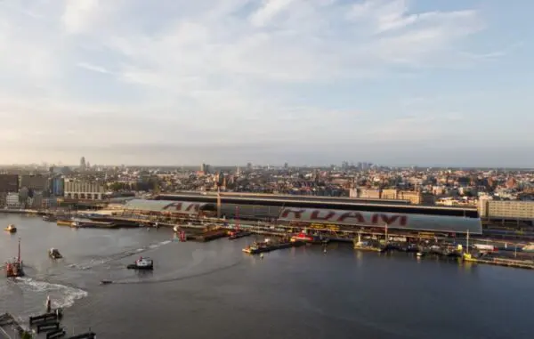 Noord/Zuidlijn metrostation Amsterdam CS